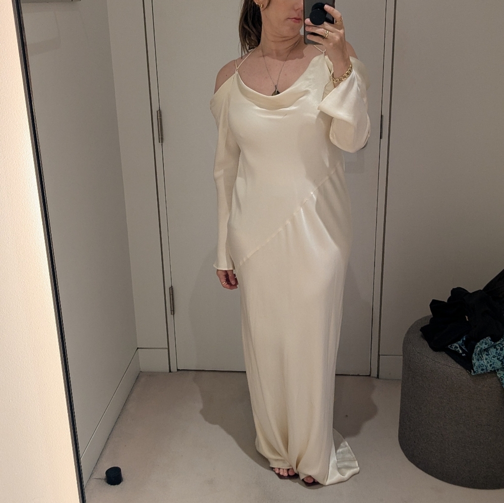 Shona Joy Wedding Dress - Picture 4 of 6